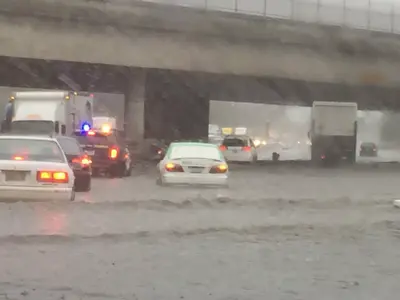 Perawatan Mobil Banjir: 4 Komponen Penting yang Harus Dicek