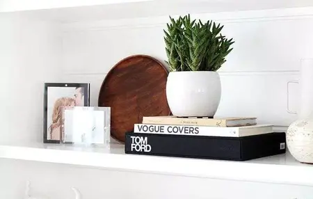 How to Style a Shelf