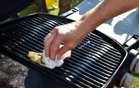 How to Clean a Grill