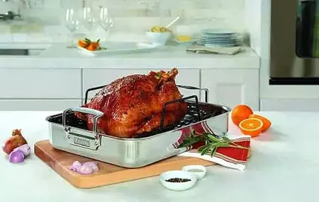 How to Use a Roasting Pan