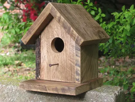 How to Build a Birdhouse