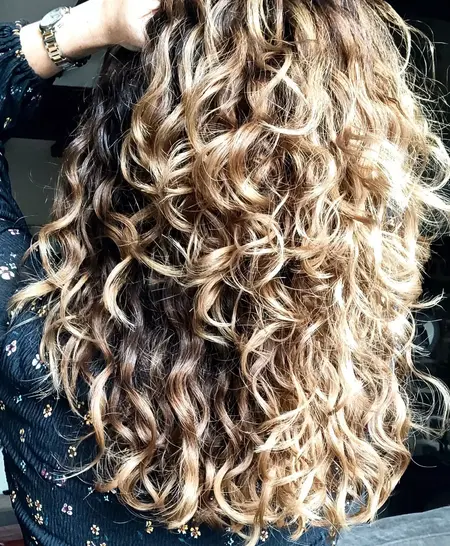 How to Style Curly Hair