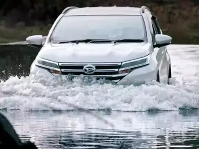 Perawatan Mobil Setelah Banjir: 5 Hal Penting!