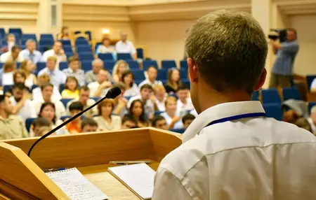 How to Give a Speech