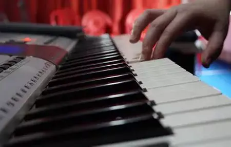 How to Play Electronic Music