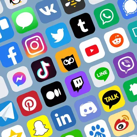 How to Use a Social Media App