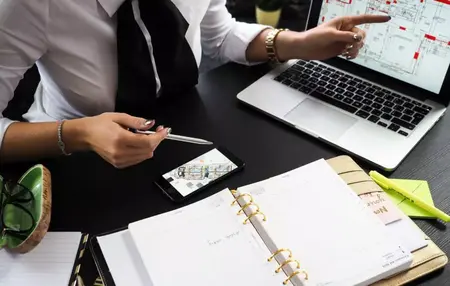 How to Use a Financial Planning Tool