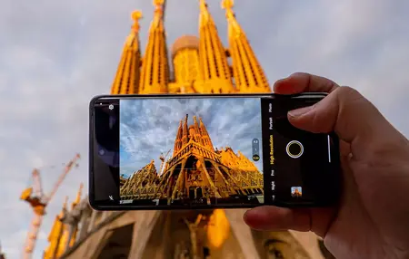 How to Use a Smartphone Camera