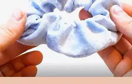 How to Make a DIY Hair Scrunchie