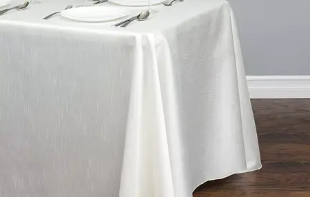 How to Make Your Own Tablecloths
