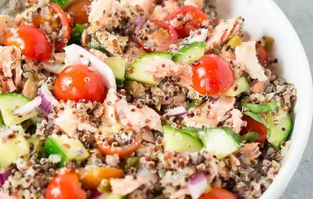 How to Make a Salad with Quinoa, Vegetables, and Salmon
