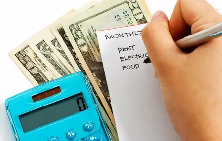 How to Budget and Save Money Effectively