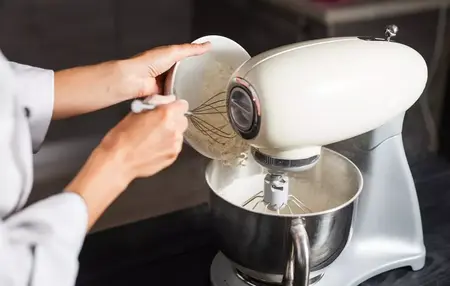 How to Use a Stand Mixer