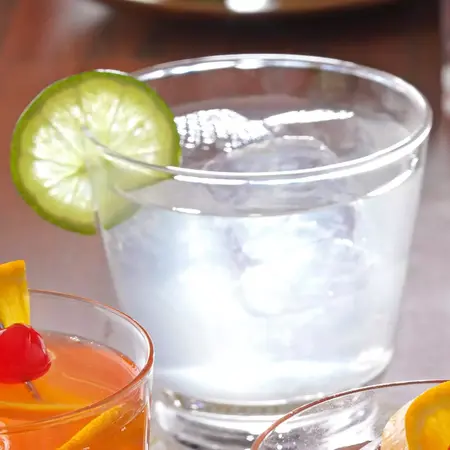 How to Make a Gimlet