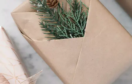 How to Make a DIY Gift Wrap