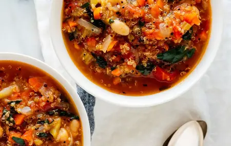 How to Make a Soup with Quinoa and Vegetables