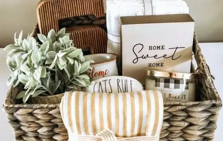 How to Make a Housewarming Gift