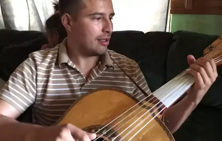 How to Learn to Play the Guitarron