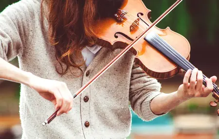 How to Learn to Play the Violin