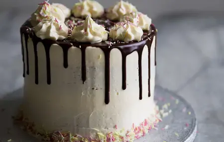 How to Make a Homemade Birthday Cake