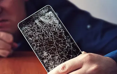 How to Repair a Broken Phone Screen
