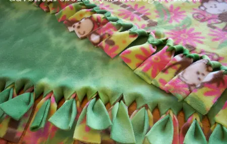 How to Make a No-Sew Blanket