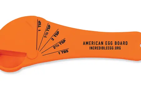 How to Use a Measuring Spoon