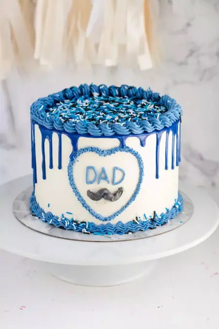 How to Make a Father's Day Cake