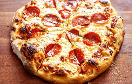 How to Make a Pizza with Pepperoni