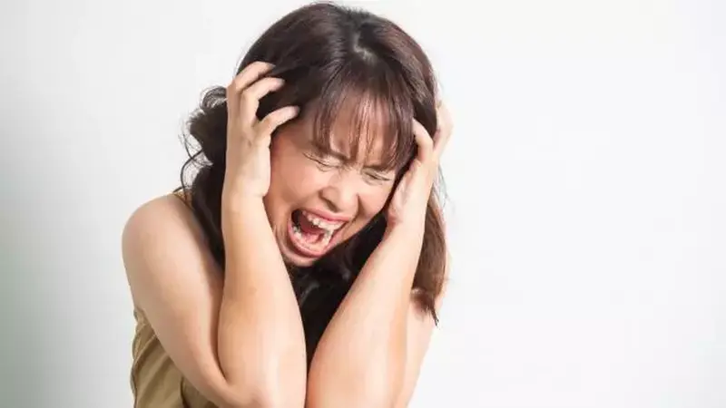 Skizofrenia: Gejala, Pengobatan & Deteksi Dini