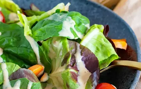 How to Make a Delicious Vegan Salad Dressing