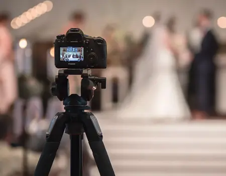 How to Choose the Right Wedding Videographer