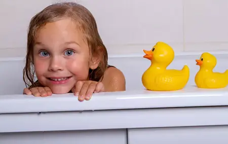 How to Create a Relaxing Bath Time Ritual