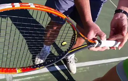 How to Use a Tennis Racquet