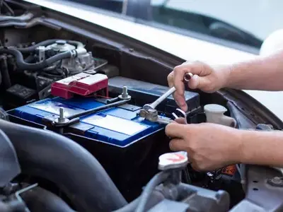 Cara Pasang Kepala Aki Mobil: Panduan Lengkap & Atasi Masalah