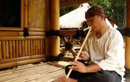 How to Learn to Play the Suling