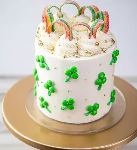 How to Make a St. Patrick's Day Cake
