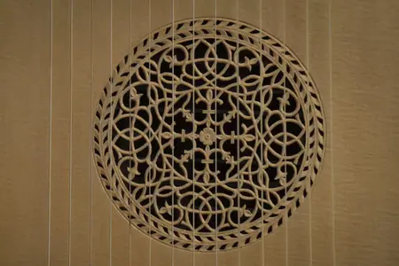 How to Learn to Play Theorbo