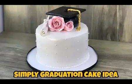 How to Make a Graduation Cake