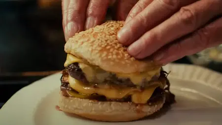 How to Make a Delicious Cheeseburger