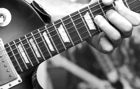 How to Play Guitar Solos