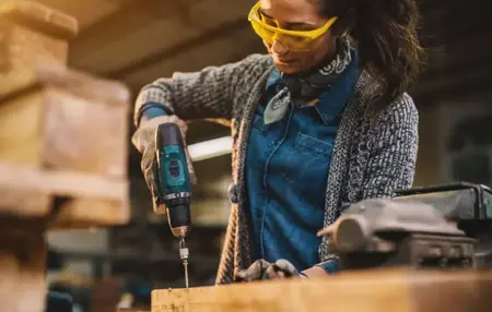 How to Use a Power Tool