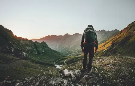 How to Learn to Hike