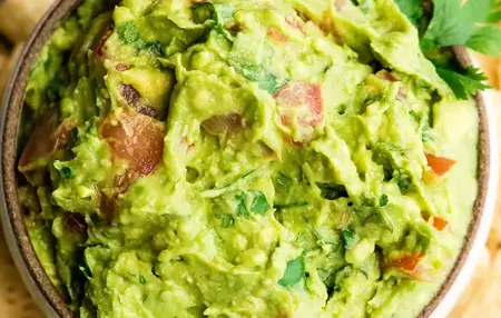 How to Make a Delicious Guacamole