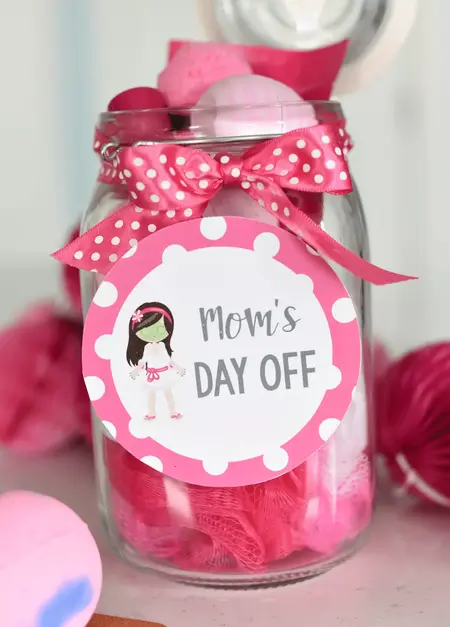 How to Make a Gift for Mother's Day