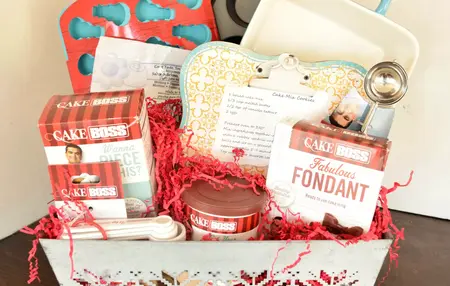 How to Make a DIY Gift Basket