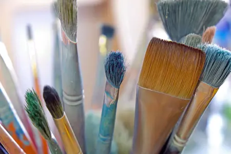 How to Use a Paint Brush