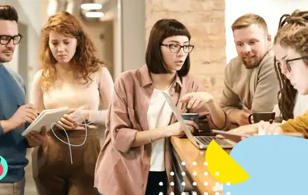 How to Manage a Social Media Team