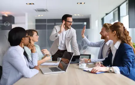 How to Manage a Sales Team