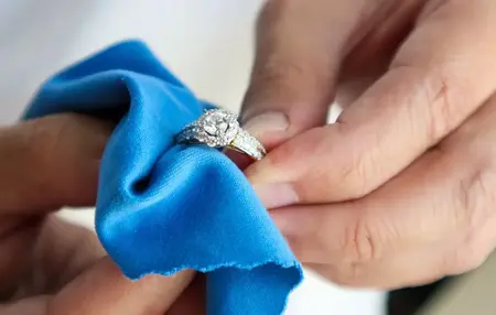 How to Clean Your Jewelry